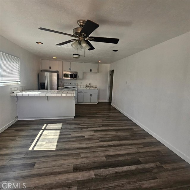 Detail Gallery Image 2 of 10 For 16925 Wood Rd a,  Riverside,  CA 92508 - 1 Beds | 1 Baths