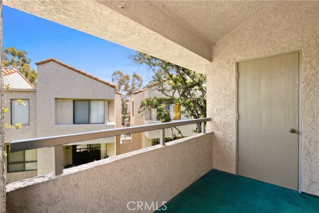 Detail Gallery Image 7 of 27 For 1200 Walnut Grove Ave #F,  Rosemead,  CA 91770 - 1 Beds | 1 Baths