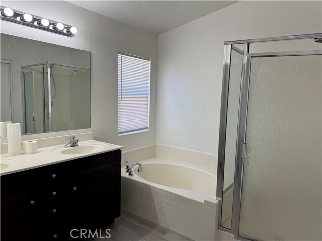 Detail Gallery Image 11 of 20 For 1416 Plaza Way, Perris,  CA 92570 - 4 Beds | 2/1 Baths