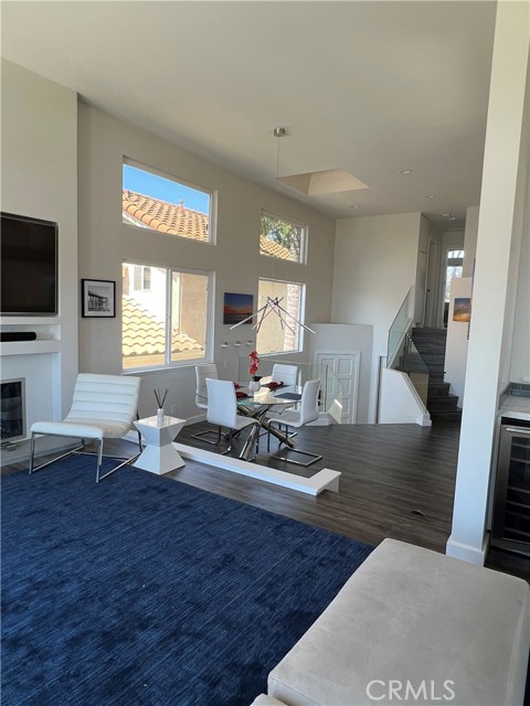87 Palm Beach Court, Dana Point CA: https://media.crmls.org/medias/b002bad2-a8c9-4cb7-b5ef-079e15b45a85.jpg