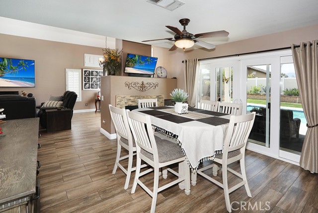 Detail Gallery Image 10 of 38 For 2170 Carefree Way, Corona,  CA 92878 - 3 Beds | 2/1 Baths