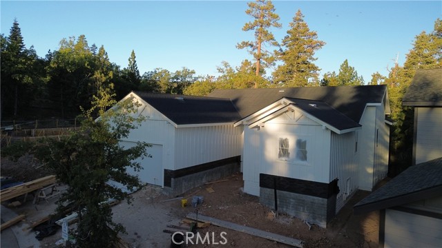 Detail Gallery Image 10 of 21 For 870 Pine Meadow Ct, Big Bear Lake,  CA 92315 - 3 Beds | 3/1 Baths