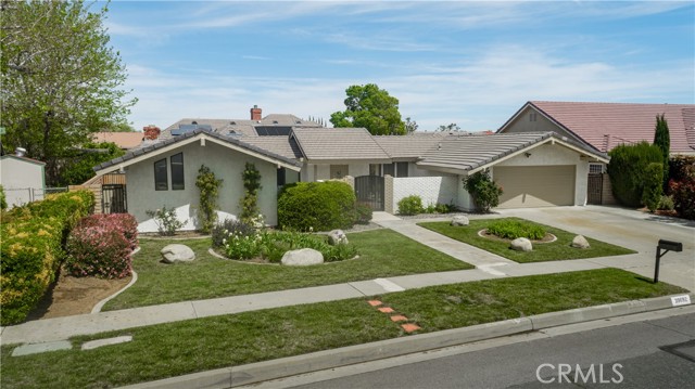 Detail Gallery Image 3 of 46 For 39692 Makin Ave, Palmdale,  CA 93551 - 3 Beds | 2 Baths