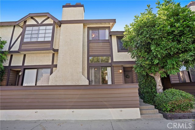 Detail Gallery Image 5 of 53 For 19355 Sherman Way #41,  Reseda,  CA 91335 - 2 Beds | 2/1 Baths