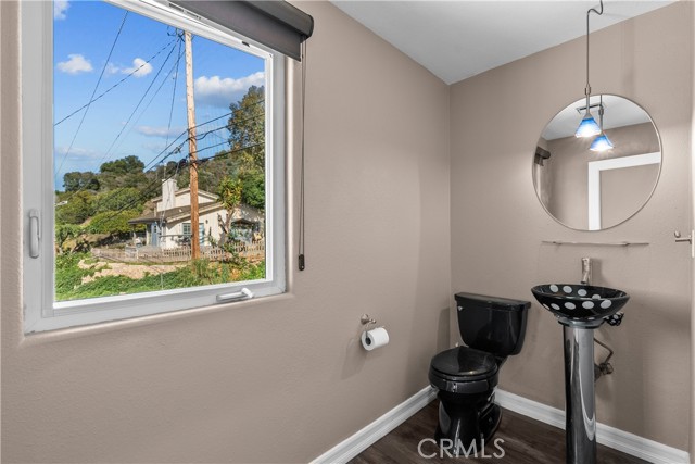 Detail Gallery Image 14 of 40 For 561 S Ventu Park Rd, Newbury Park,  CA 91320 - 5 Beds | 5 Baths