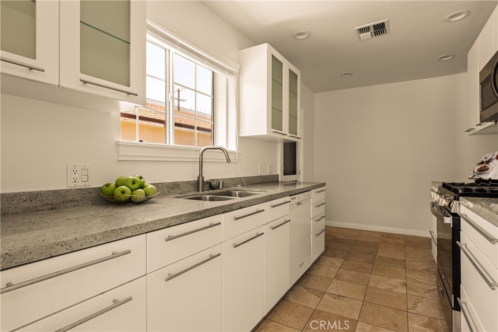 MLS #SR25252811 image #5