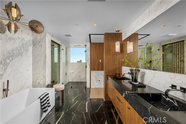 Image 20 of 53 For 2516 Ocean Boulevard