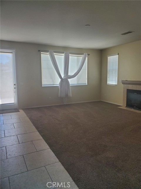 Detail Gallery Image 3 of 7 For 1678 Gazebo Ln, Hemet,  CA 92545 - 4 Beds | 2/1 Baths