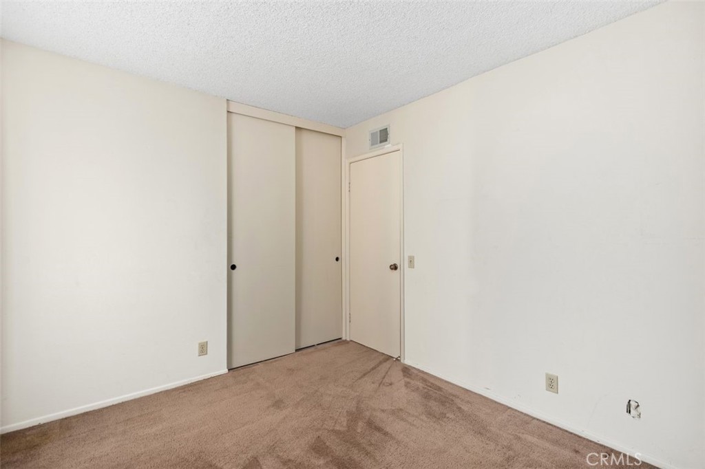 MLS #OC25159783 image #23