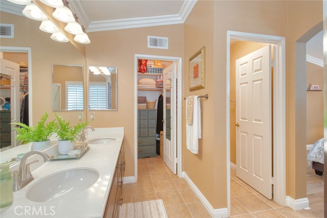 15597 Timberidge Lane, Chino Hills CA: https://media.crmls.org/medias/b0074c86-627d-4d89-aea4-a7bb4e8c359c.jpg