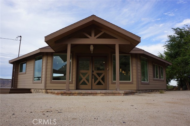 Detail Gallery Image 17 of 19 For 5646 Minna Gombell Ln, Pioneertown,  CA 92268 - 3 Beds | 3 Baths