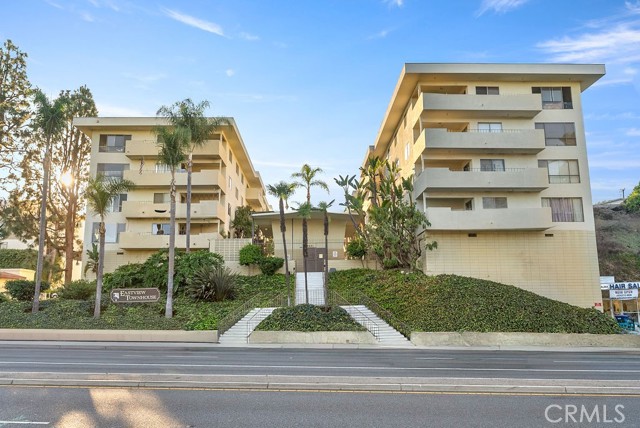 Detail Gallery Image 2 of 36 For 29641 S Western Ave #110,  Rancho Palos Verdes,  CA 90275 - 3 Beds | 2 Baths