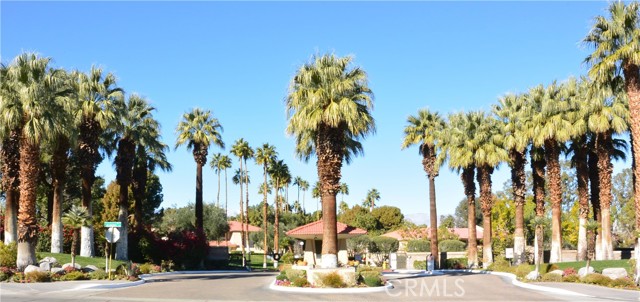 2801 Los Felices Circle E, Palm Springs, CA 92262