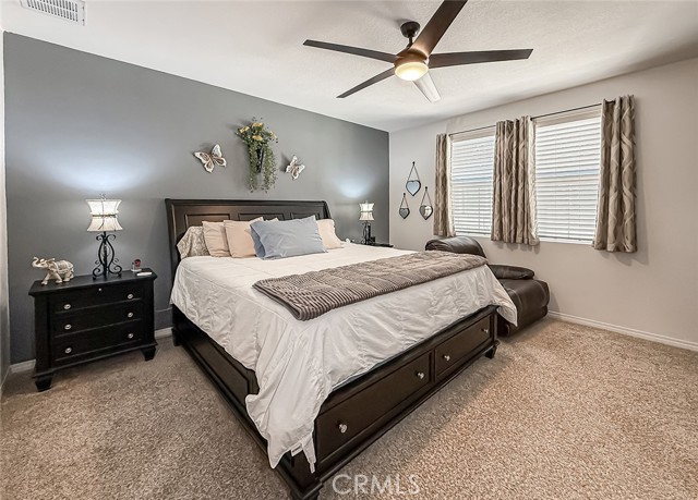 26707 Lexington Lane, Saugus CA: https://media.crmls.org/medias/b0090300-999d-4bc1-aff0-a7ef59870908.jpg