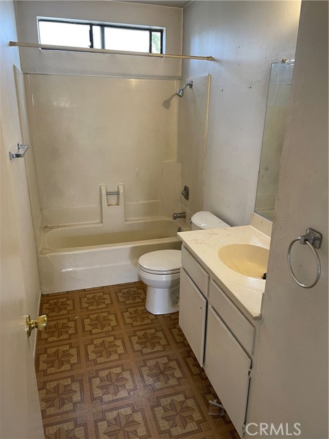 6106 Pathfinder Road, Riverside CA: https://media.crmls.org/medias/b0093ece-6a30-48f8-b5e7-2f6ffd310eb3.jpg
