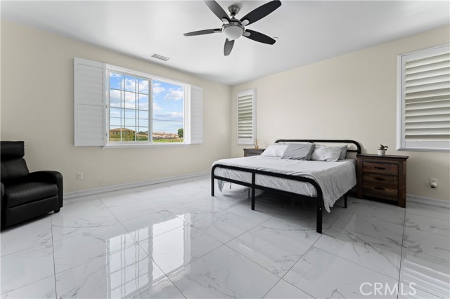 1600 Liv Court, Redlands CA: https://media.crmls.org/medias/b009922b-7ea0-4b73-b8e9-3f707a752241.jpg