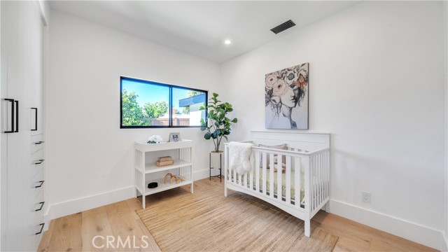 Detail Gallery Image 37 of 39 For 18829 Paseo Nuevo Dr, Tarzana,  CA 91356 - 4 Beds | 4/1 Baths