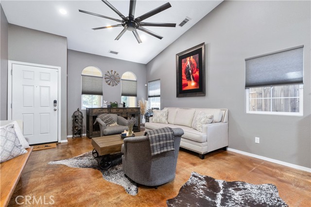 470 Kenton Court, Paso Robles CA: https://media.crmls.org/medias/b00a4d3b-3f8c-49da-919a-f4572e91950a.jpg