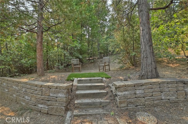 Detail Gallery Image 13 of 53 For 27336 Alpen Dr, Lake Arrowhead,  CA 92352 - 4 Beds | 4/1 Baths