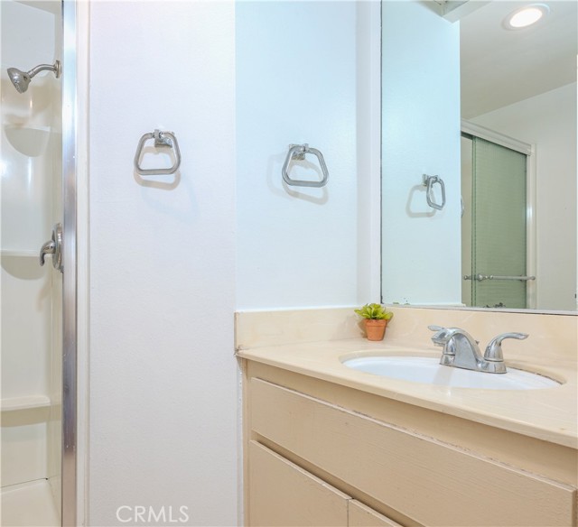 Detail Gallery Image 23 of 27 For 2602 Monte Carlo Dr #10,  Santa Ana,  CA 92706 - 3 Beds | 2/1 Baths