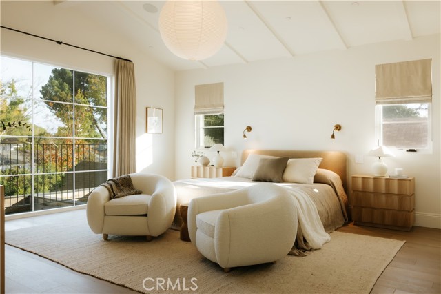 Detail Gallery Image 33 of 50 For 4748 Noble Ave, Sherman Oaks,  CA 91403 - 5 Beds | 5/1 Baths