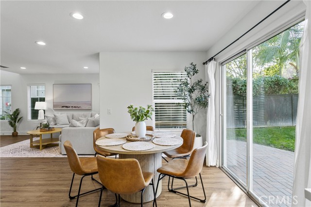 81 Plateau, Aliso Viejo CA: https://media.crmls.org/medias/b00da4ef-8897-4072-a19e-7b3674886c67.jpg