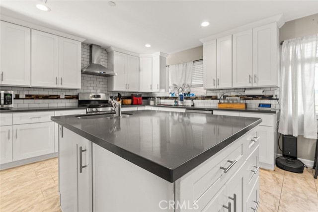 Detail Gallery Image 8 of 40 For 47867 80th, Lancaster,  CA 93536 - 4 Beds | 4 Baths