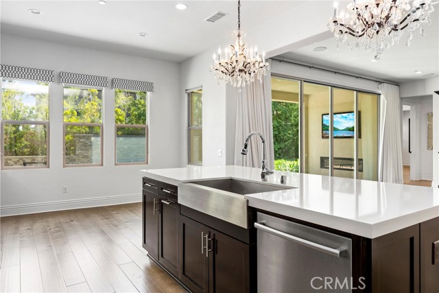 Detail Gallery Image 11 of 51 For 62 Holmes Pl, Tustin,  CA 92782 - 5 Beds | 4/1 Baths