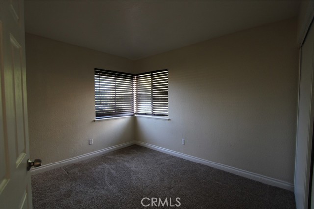 Detail Gallery Image 12 of 13 For 1701 Independence Ave, Redlands,  CA 92374 - 4 Beds | 2/1 Baths