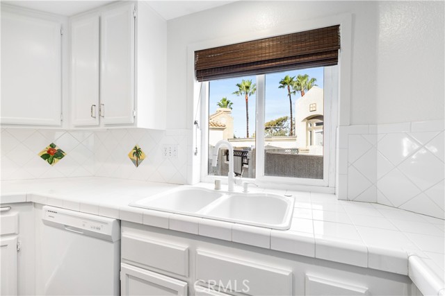 MLS #OC25178232 image #22