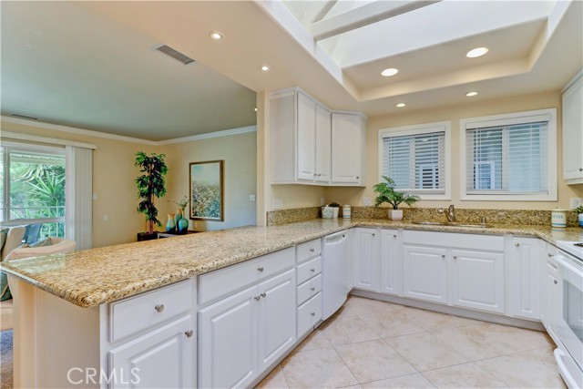 849 Ronda Mendoza, Laguna Woods CA: https://media.crmls.org/medias/b00f8d65-6272-4b7b-8e9e-92a2d148d481.jpg