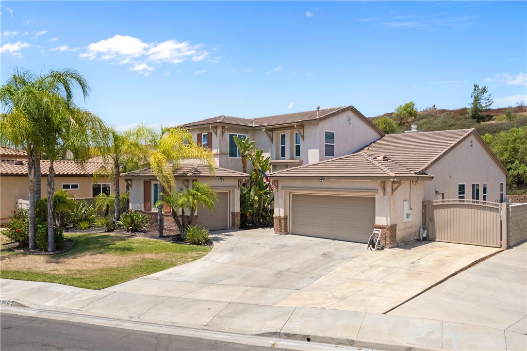 Detail Gallery Image 1 of 1 For 31960 Golden Willow Ct, Winchester,  CA 92596 - 4 Beds | 3/1 Baths