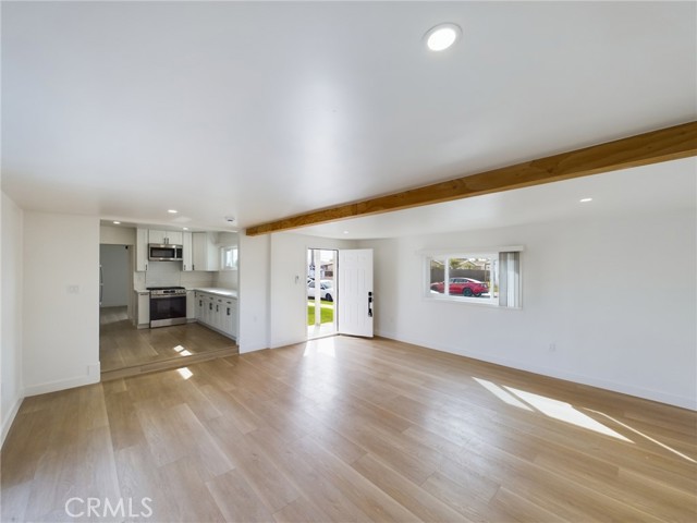 Detail Gallery Image 2 of 19 For 3284 Luna Ave, San Diego,  CA 92117 - 3 Beds | 1 Baths