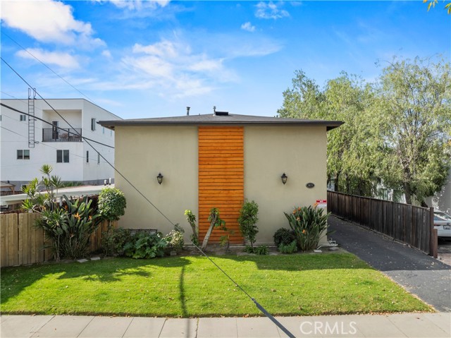 Detail Gallery Image 2 of 26 For 5619 Irvine, North Hollywood,  CA 91601 - – Beds | – Baths