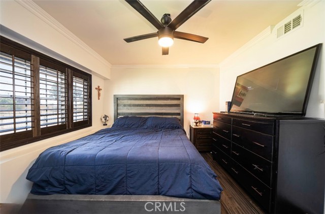 6246 Knox Avenue, Fontana CA: https://media.crmls.org/medias/b0138dfb-dcc6-40c6-875d-d9232bfd93fc.jpg