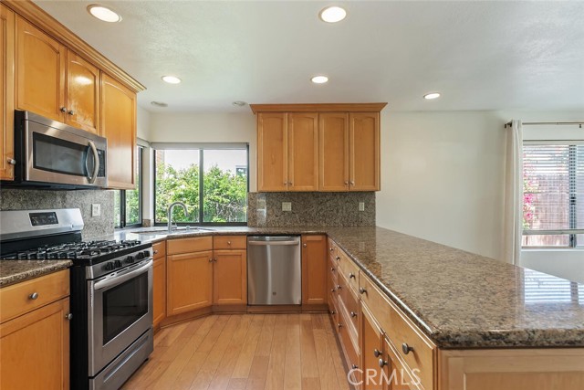 Detail Gallery Image 6 of 15 For 1616 Old Ranch, Camarillo,  CA 93012 - 3 Beds | 2 Baths