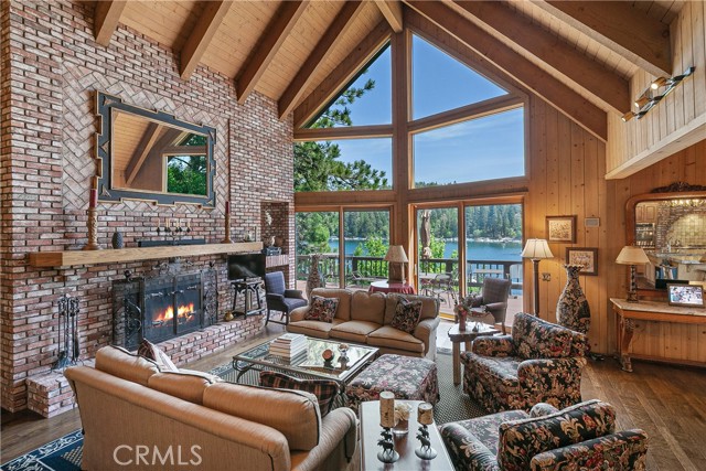 Detail Gallery Image 5 of 62 For 27423 North Bay Rd, Lake Arrowhead,  CA 92352 - 6 Beds | 6/1 Baths