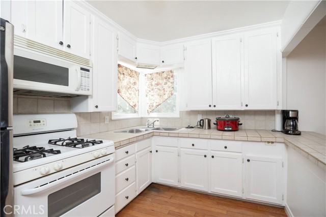 Detail Gallery Image 13 of 24 For 1007 Knickerbocker Rd, Big Bear Lake,  CA 92315 - 3 Beds | 2 Baths