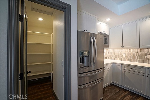 Detail Gallery Image 9 of 30 For 16100 Gamble Ave, Riverside,  CA 92508 - 5 Beds | 3 Baths