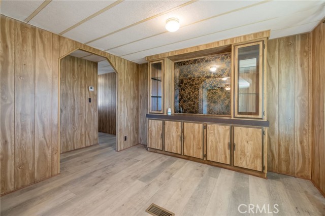 Detail Gallery Image 11 of 45 For 13941 9th Ave, Hanford,  CA 93230 - 3 Beds | 2 Baths