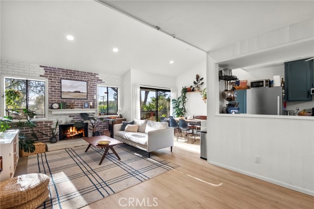 Detail Gallery Image 23 of 33 For 6475 Twin Circle Ln #3,  Simi Valley,  CA 93063 - 2 Beds | 2 Baths
