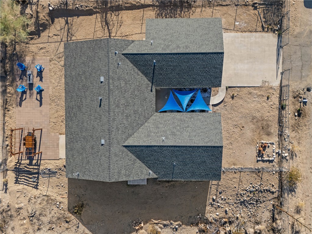 https://media.crmls.org/medias/b0162058-4cac-4992-9ce7-5c5a01089964.jpg?preset=X-Large