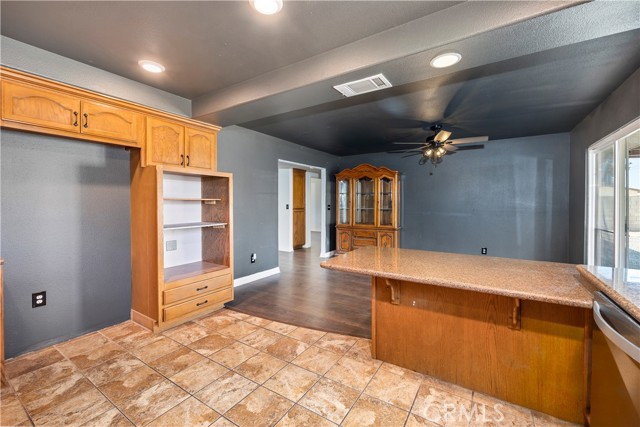 41776 Nordal Avenue, Hemet CA: https://media.crmls.org/medias/b0164b5c-d6a2-48e5-95f1-20544136fd60.jpg