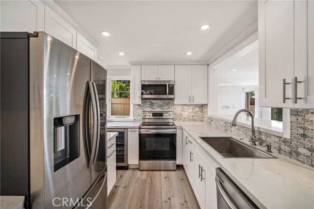 464 LOCUST, Laguna Beach CA: https://media.crmls.org/medias/b0184df9-0f49-47e7-814f-da15785e0f77.jpg