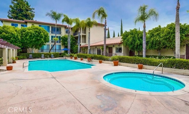 Detail Gallery Image 14 of 15 For 12720 Burbank #114,  Valley Village,  CA 91607 - 2 Beds | 2 Baths