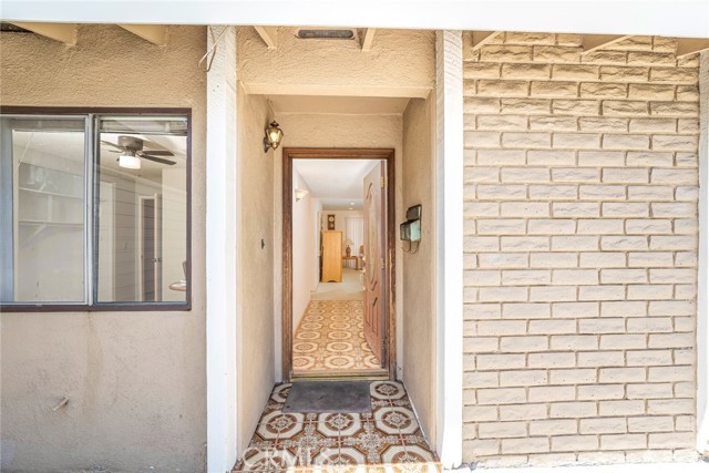 Detail Gallery Image 5 of 27 For 11503 Walcroft St, Lakewood,  CA 90715 - 4 Beds | 2 Baths