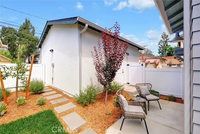 Detail Gallery Image 33 of 36 For 617 E Walnut Ave, Monrovia,  CA 91016 - 3 Beds | 3 Baths