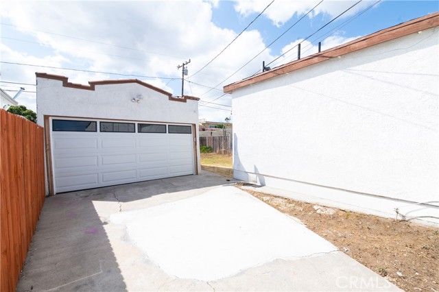 Detail Gallery Image 27 of 31 For 1104 W 89th St, Los Angeles,  CA 90044 - 4 Beds | 2 Baths