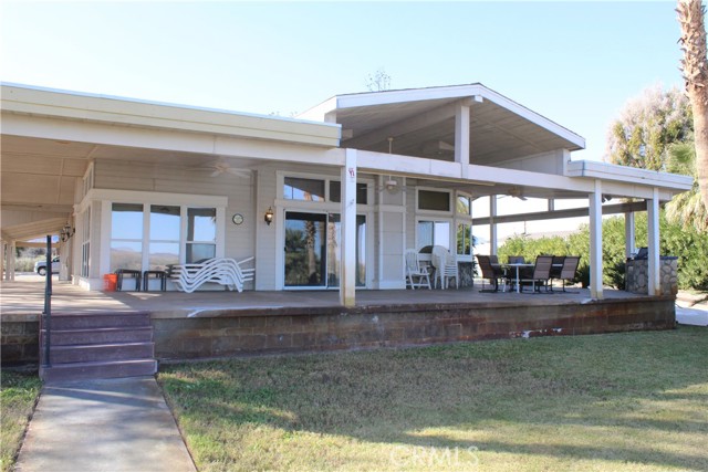 Detail Gallery Image 11 of 43 For 1552 Hwy. 95, Blythe,  CA 92225 - 4 Beds | 3 Baths