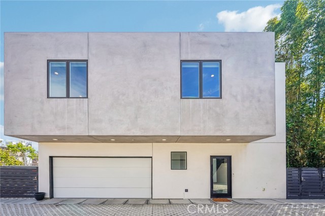 542 N Commonwealth AVE